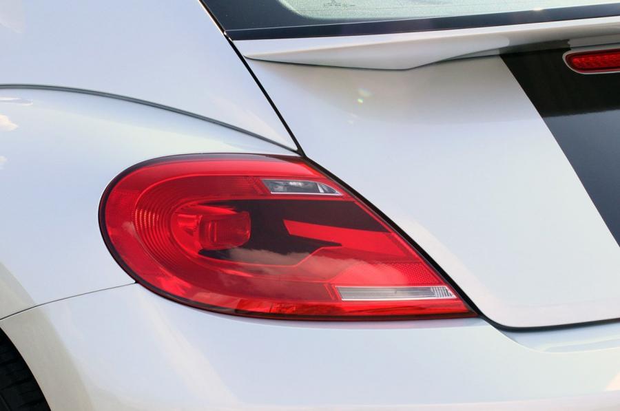  Volkswagen Beetle Turbo 2012 года  (фото 75 из 84)